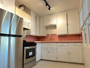 Building Photo - 4760-62-4762 College Ave