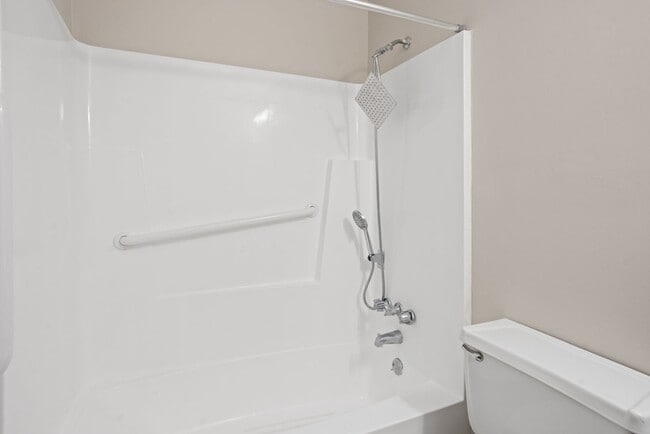 Building Photo - Charming 3 Bedroom/1.5 Bath home on Wilmin...