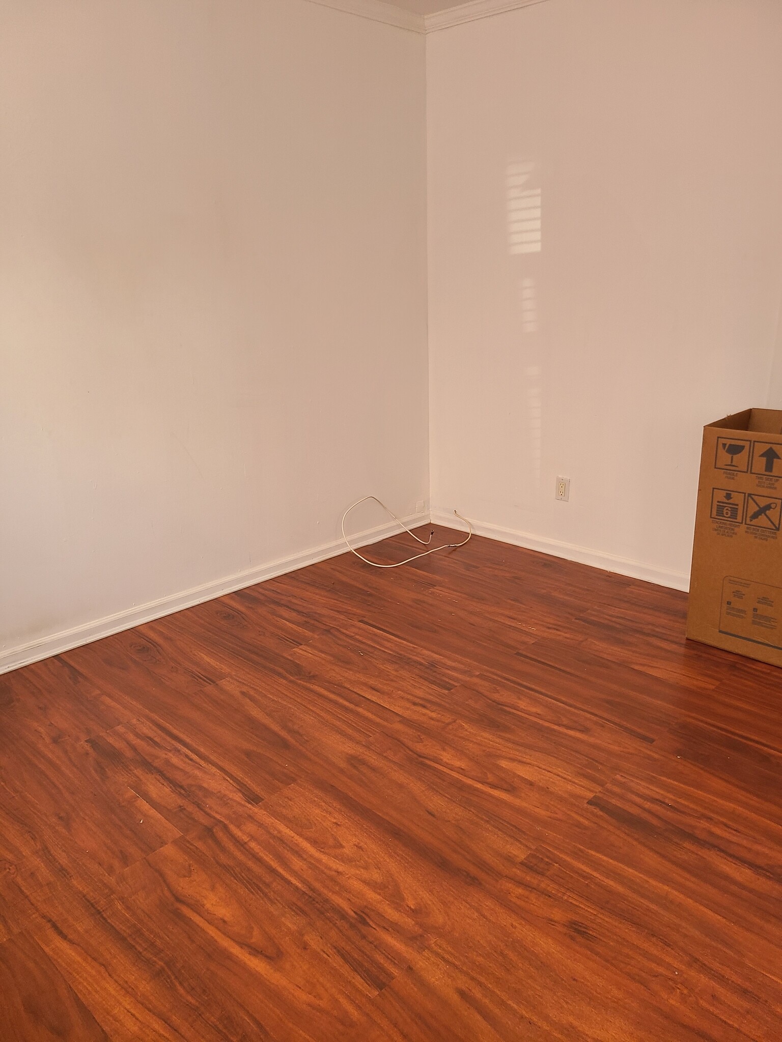 Building Photo - 708 Avenue Y