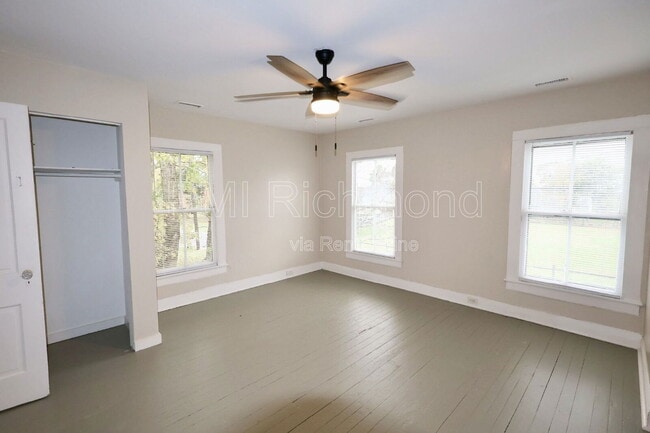 Building Photo - 3963 Oakleys Ln