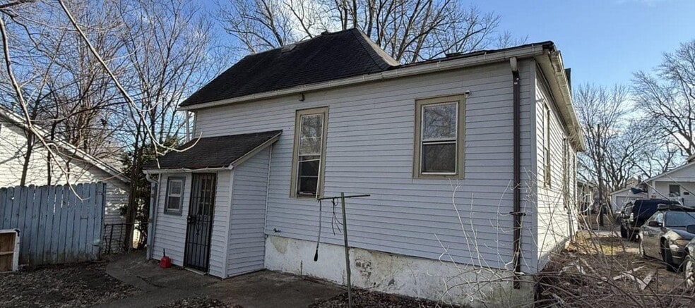 Building Photo - 968 W View St