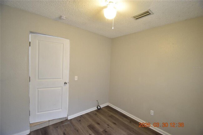 Building Photo - 2014 E Linebaugh Ave.