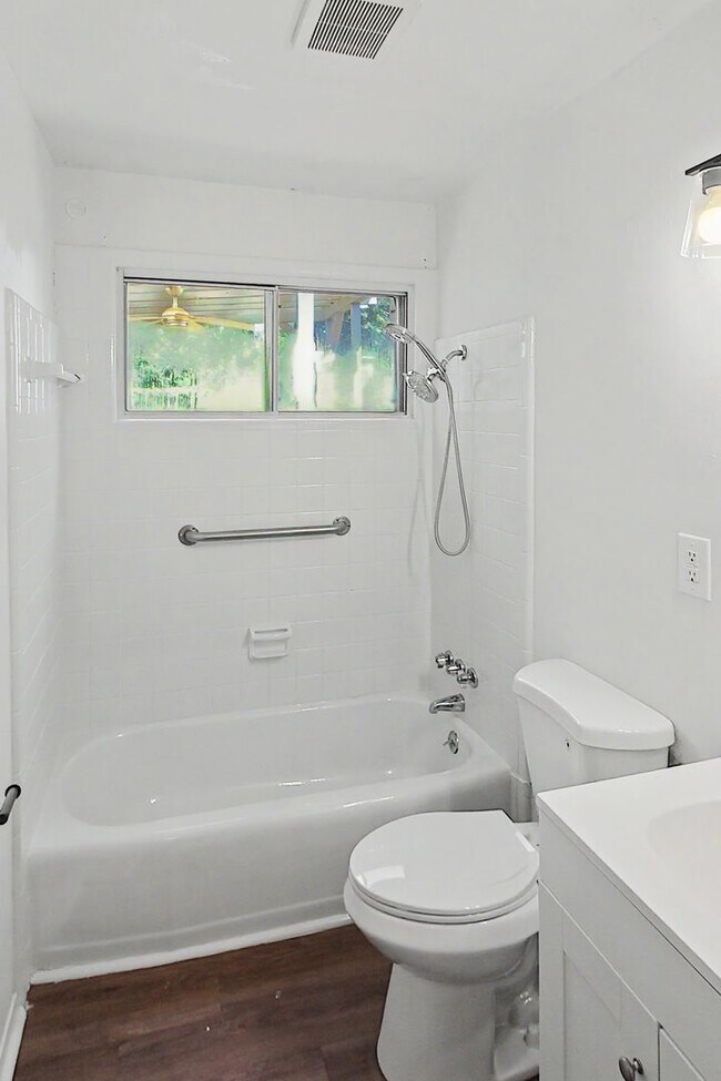 Building Photo - Updated 3-Bedroom Ranch with Modern Finishes & Timeless Charm