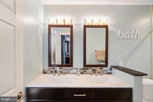 Building Photo - 26147 Lands End Dr
