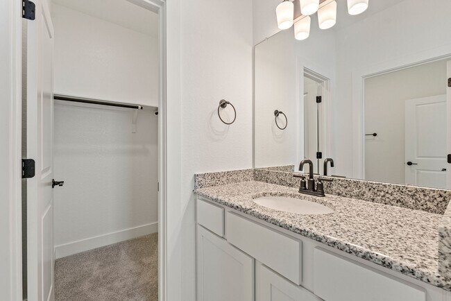 Building Photo - Spacious Two-Story Stunner in Leander