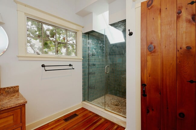 Building Photo - 369 Ethan Allen Hwy