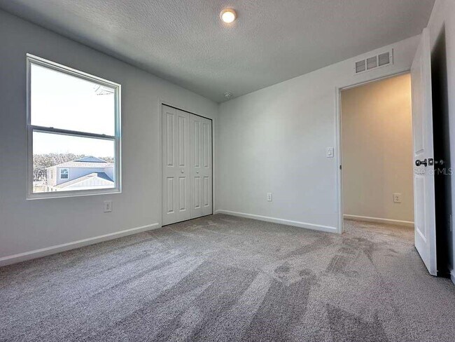 Building Photo - 5431 Meadow Walk Dr