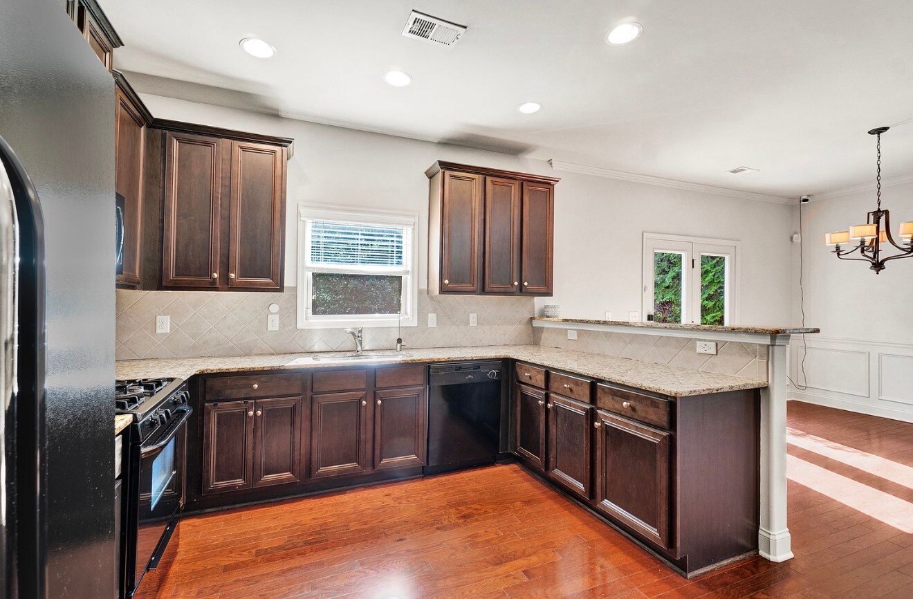 Building Photo - 257 Meadow Blossom Way
