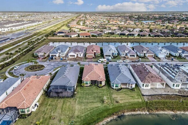 Building Photo - 9796 Santini Rd