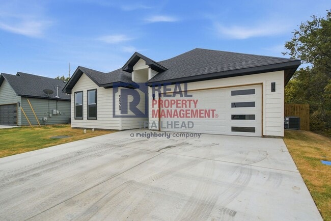 Building Photo - 5620 Van Horn Dr