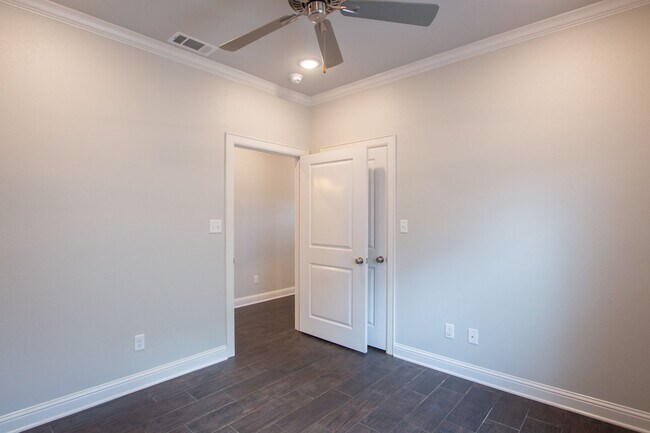 Building Photo - Available Now! Stunning 3 Bedroom 2 Bath Home in Whitehouse!