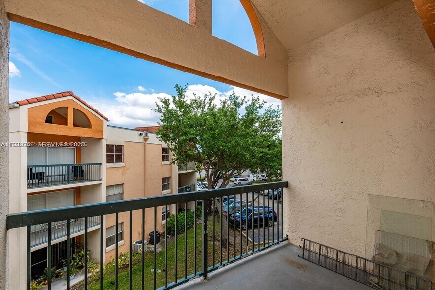 Building Photo - 6292 NW 186th St