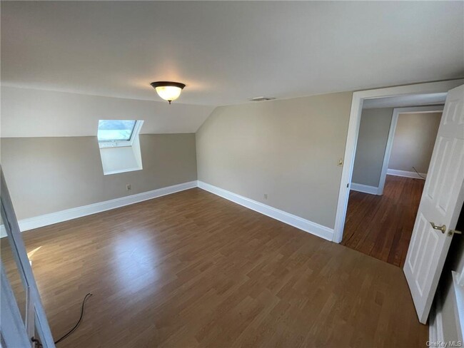 Building Photo - 210 Jersey Ave