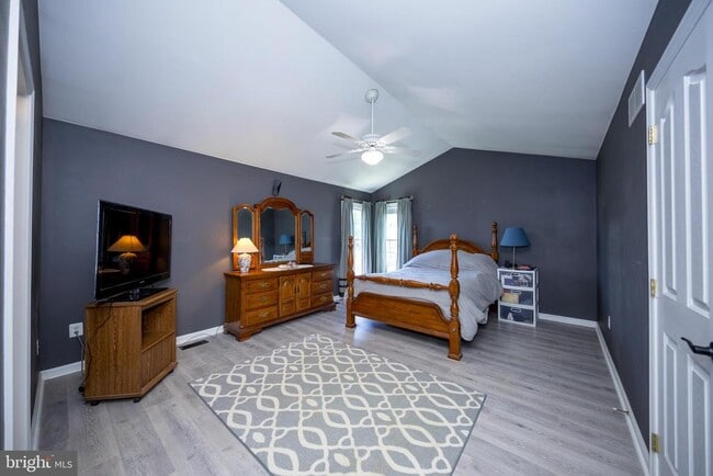 Building Photo - 740 Hickory Limb Cir