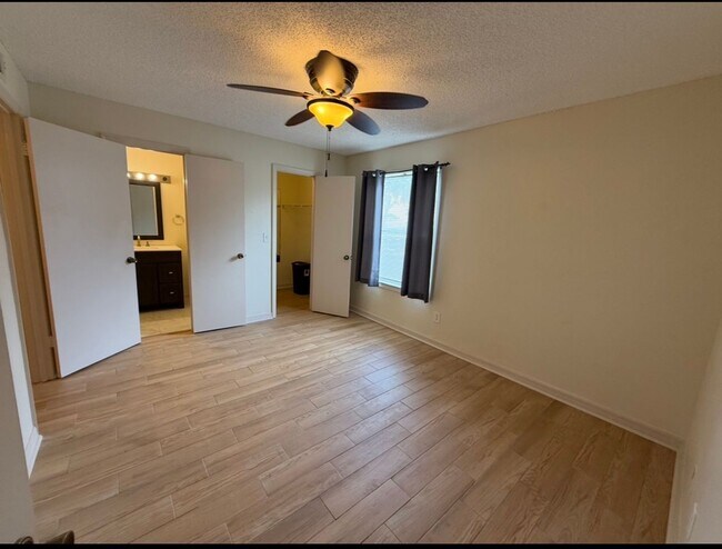 Building Photo - Prime Orlando Location!
