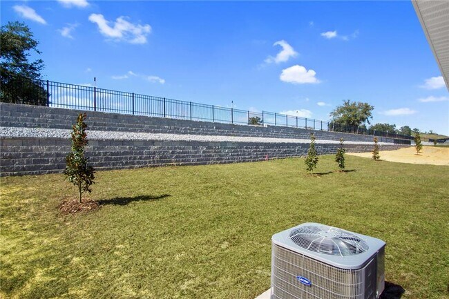 Building Photo - 9224 Westside Hls Dr