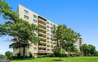 Building Photo - 6641 Wakefield Dr