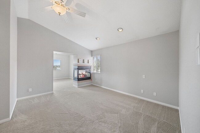 Building Photo - 40115 Starling St
