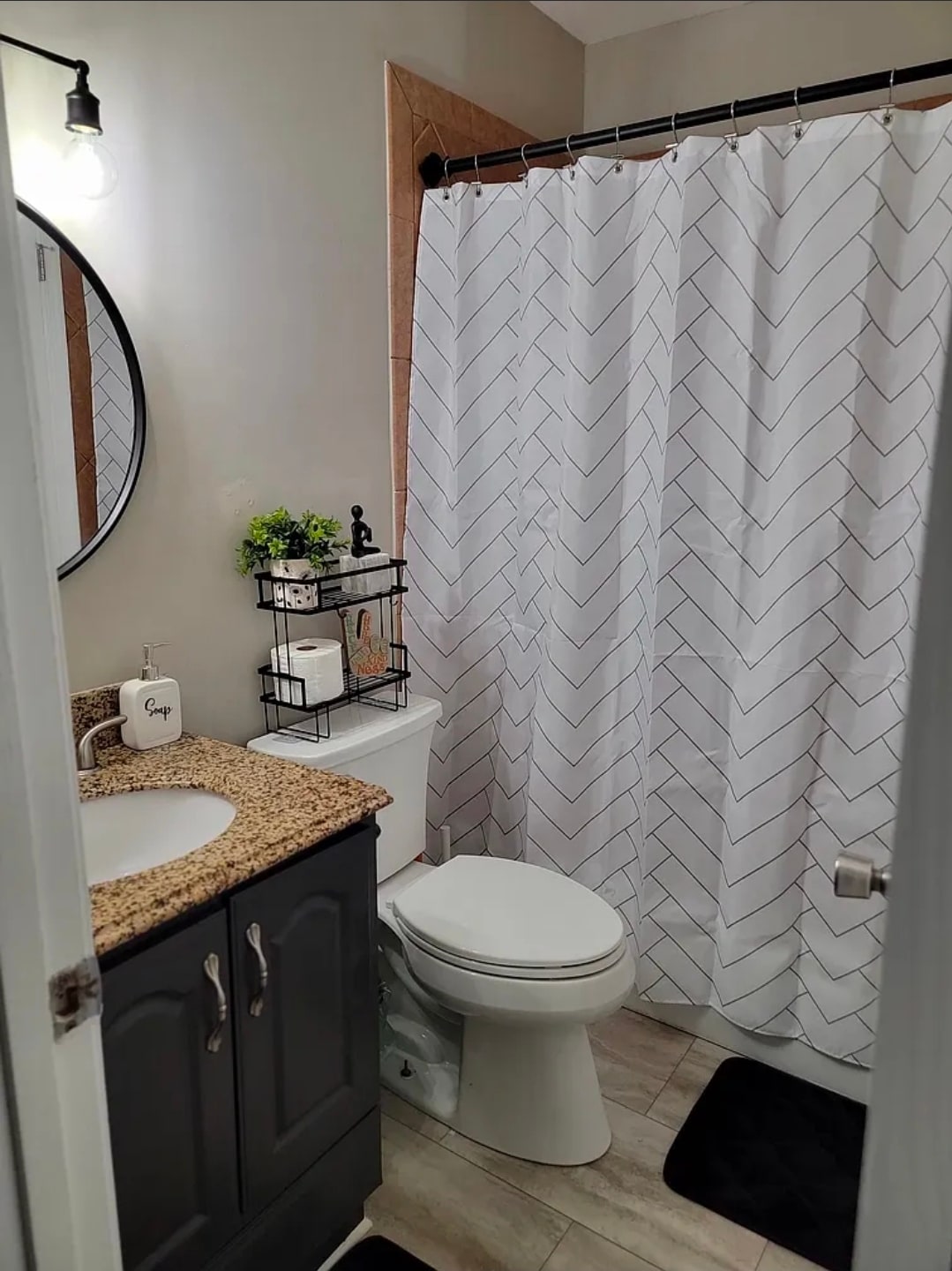 Building Photo - 3045 Shepperton Ter