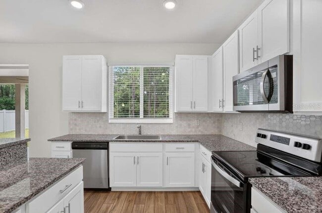 Building Photo - 16420 Winding Preserve Cir