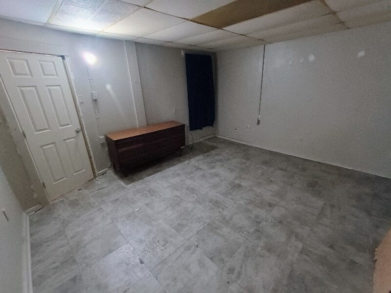 Building Photo - 9 Nutt Ave