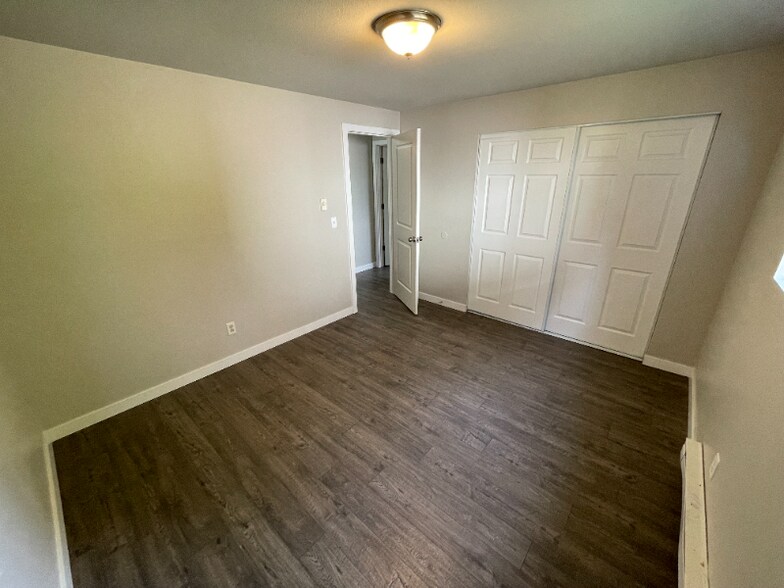 Building Photo - 9729 5th St NE