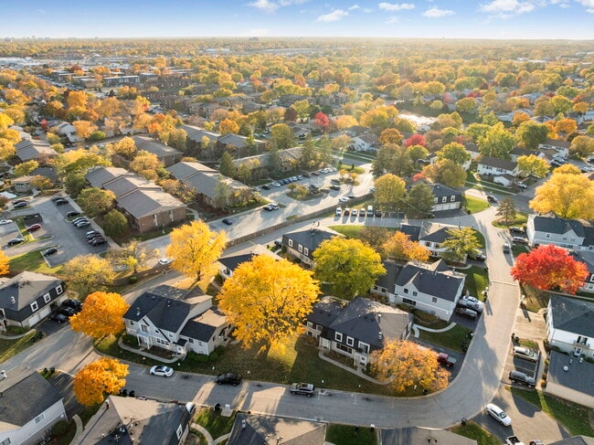 Building Photo - 2125 N Ginger Creek Dr