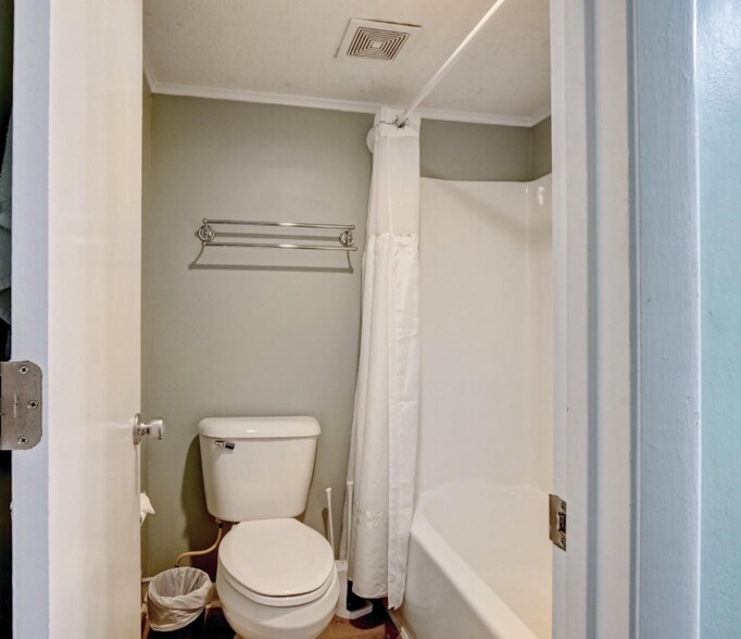 Building Photo - 7246 Wrightsville Ave