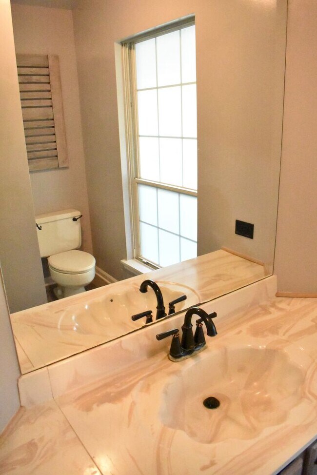 Building Photo - Welcome To Lake Ridge's Finest...