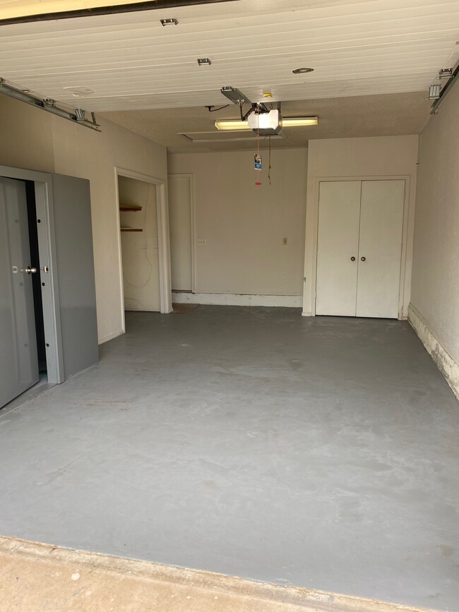 Building Photo - 12303 SW 14th St