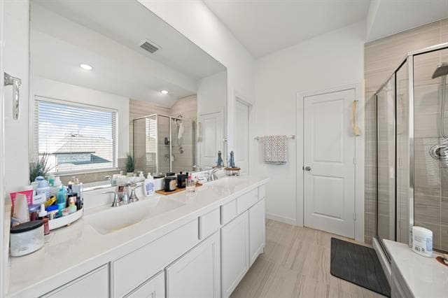 Building Photo - 1136 Queensdown Wy