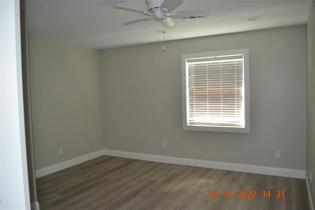 Building Photo - 14923 Perthshire Rd
