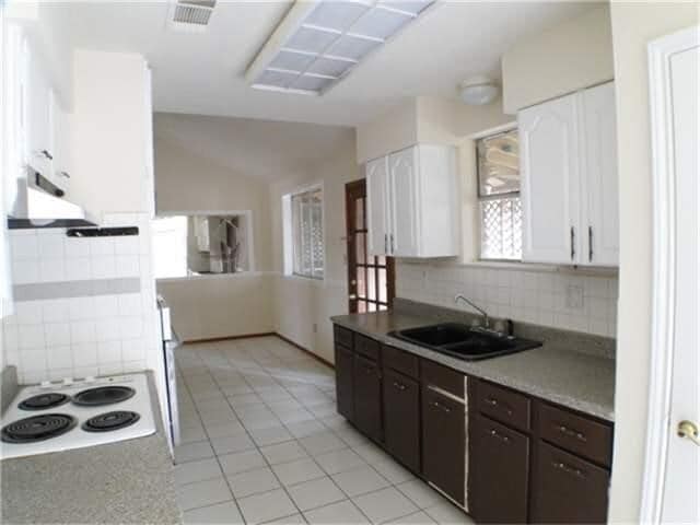 Building Photo - 10719 Carvel Ln
