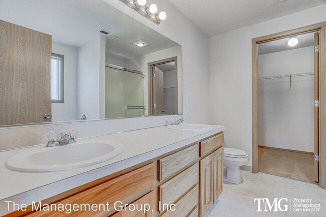 Building Photo - 5 br, 2.5 bath House - 8619 NE 90th Ave