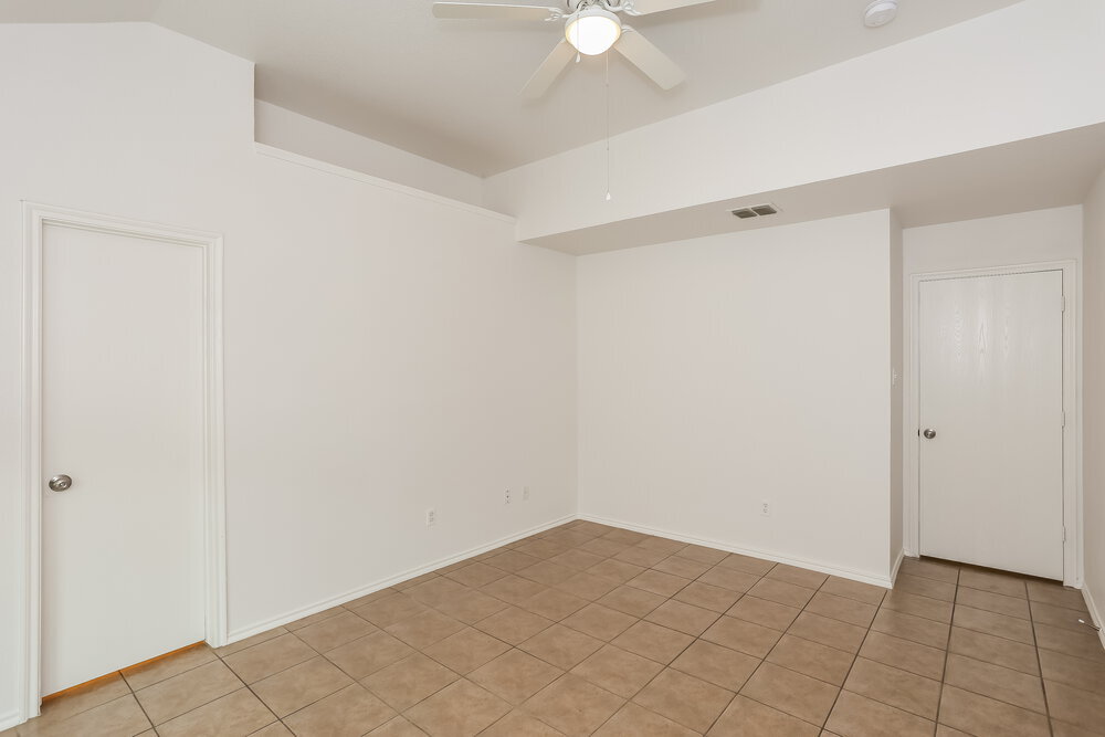 Building Photo - 509 Tweeter Dr