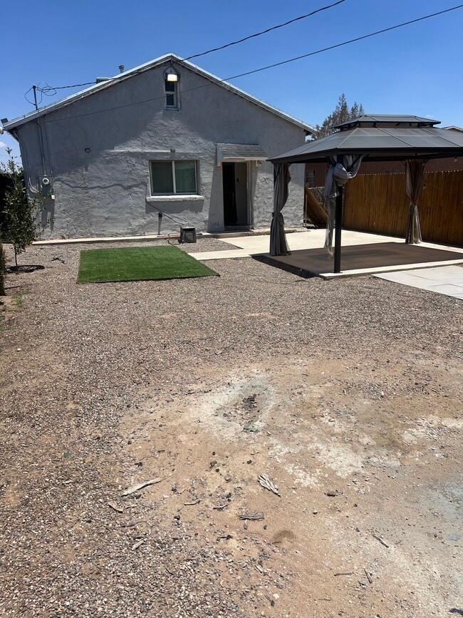 Building Photo - 7302 Dale Rd