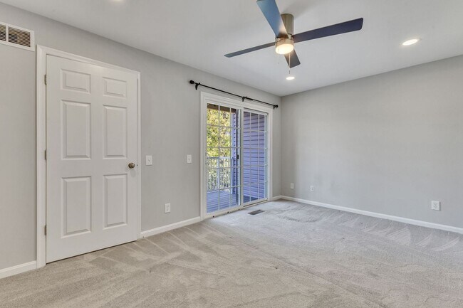 Building Photo - Stylish Condo Near Van Dorn Metro with Dual En Suites