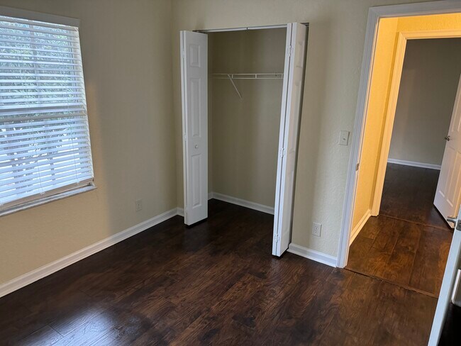 Building Photo - 13770 Bottlebrush Ct