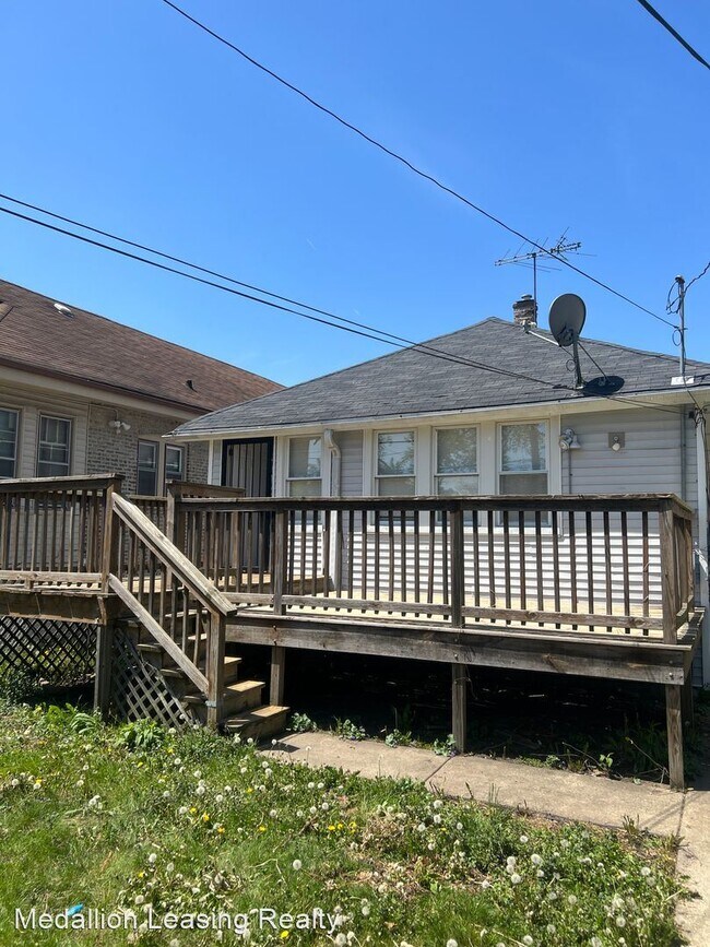 Building Photo - 4 br, 2 bath House - 9815 S Throop St