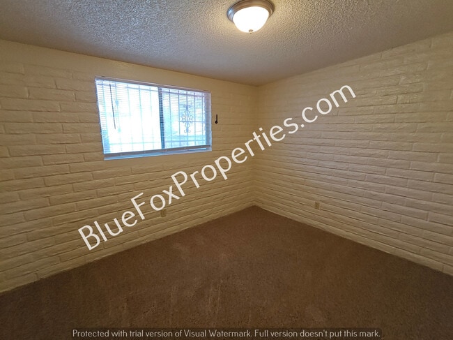 Building Photo - 3116 W Alaska St