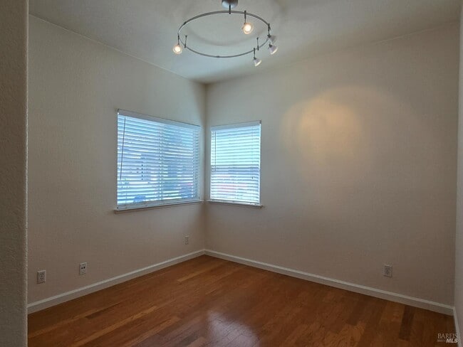 Building Photo - 1018 Foley Ct