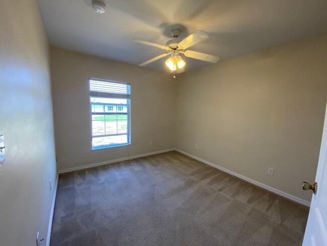 Building Photo - PRICE REDUCTION: Spacious and Charming 3 B...