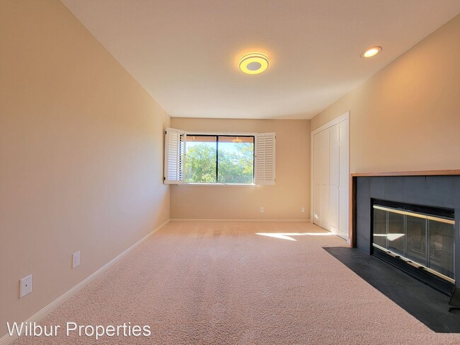 Building Photo - 3 br, 2.5 bath House - 3 Oliver Court