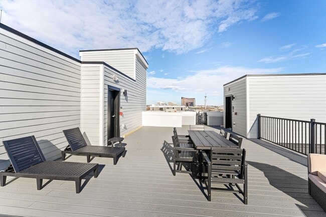 Building Photo - 24-28 Mt Pleasant St