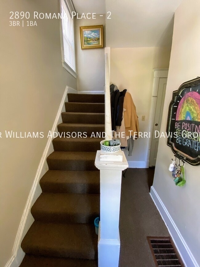 Building Photo - 2890 Romana Pl