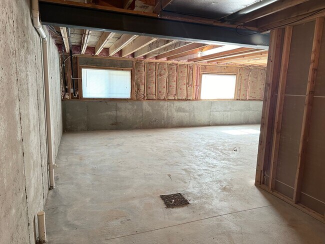 Building Photo - 2 Bed | 2 Bath | 1 Car Attached Villa with Unfinished Basement