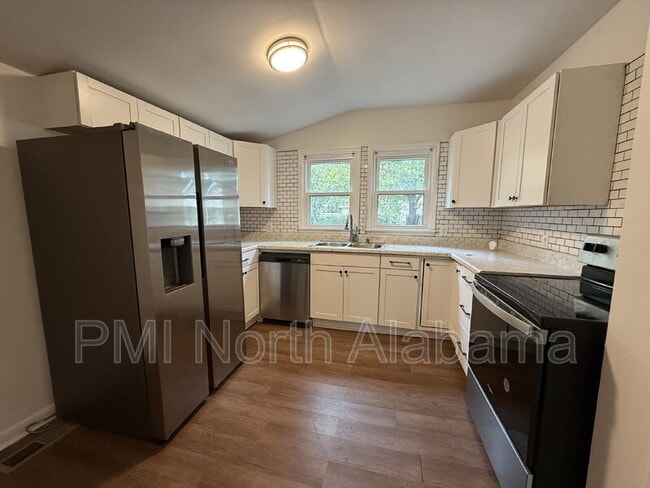 Building Photo - 2024 1st St SW