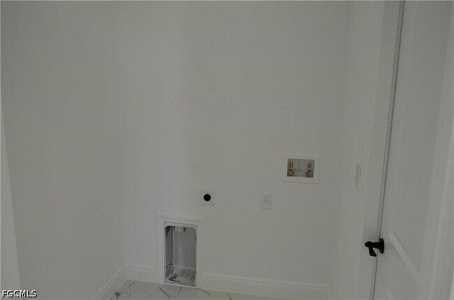 Building Photo - 2611 Carol Pl