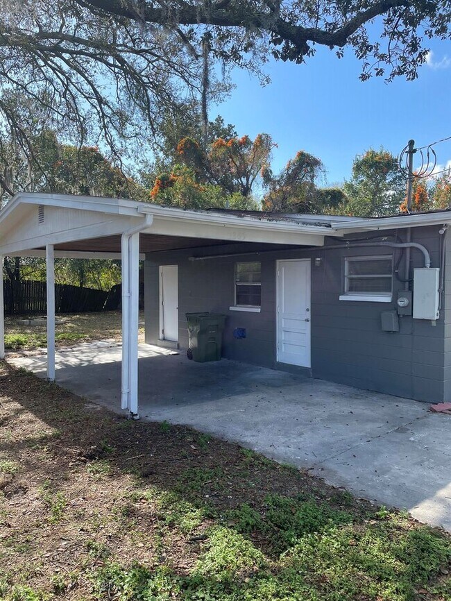 Building Photo - 1805 Marvy Ave