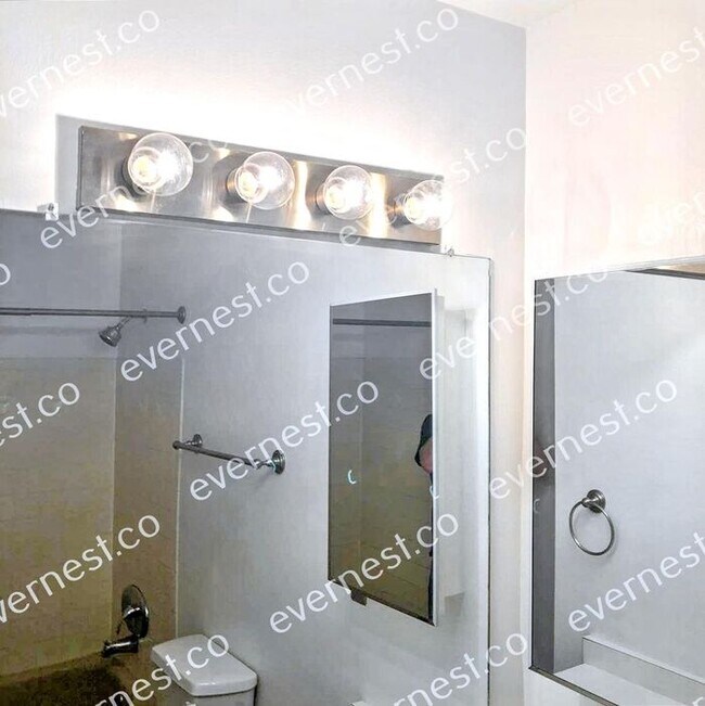 Building Photo - Beautiful 4-Bedroom Home with Modern Comfo...